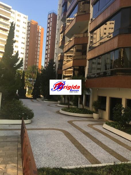 Apartamento à venda com 4 quartos, 163m² - Foto 4