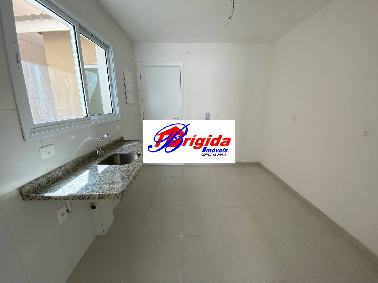 Casa de Condomínio à venda com 3 quartos, 163m² - Foto 4