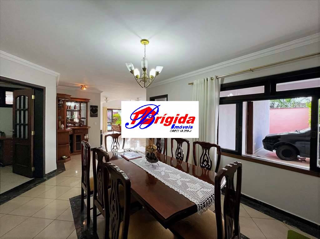 Casa de Condomínio à venda com 3 quartos, 360m² - Foto 15