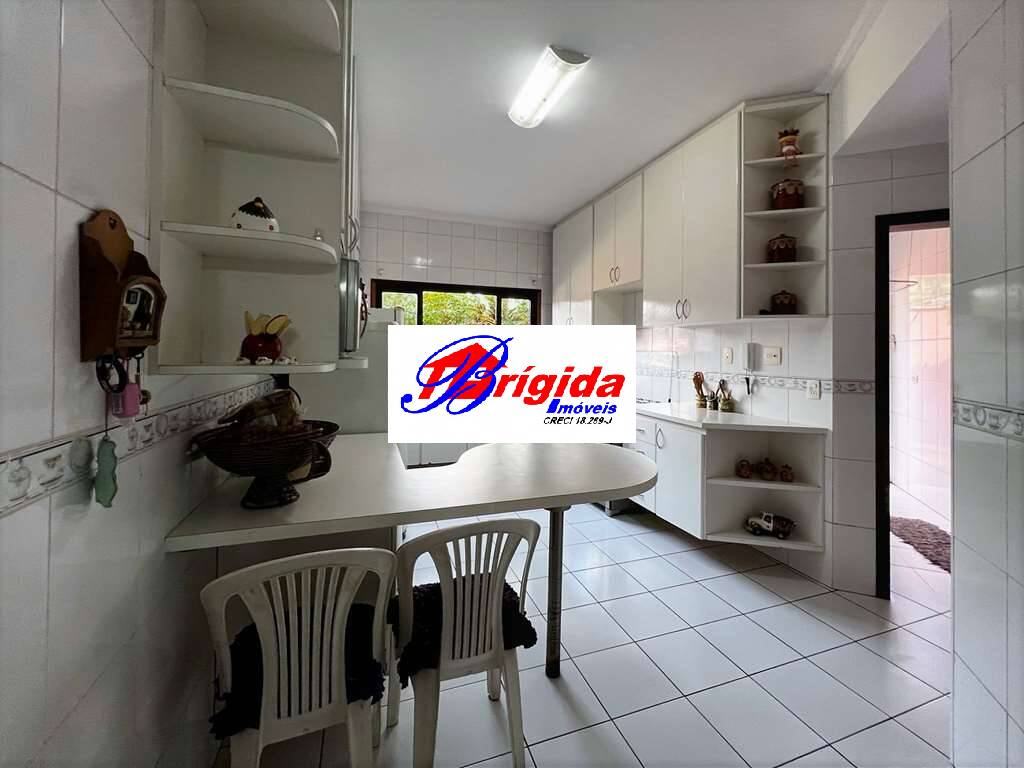 Casa de Condomínio à venda com 3 quartos, 360m² - Foto 19