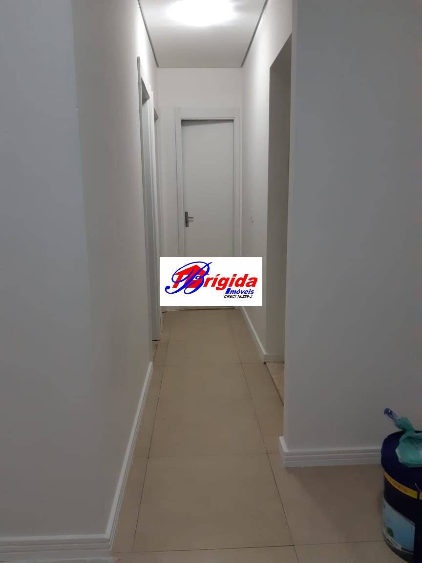 Apartamento à venda com 2 quartos, 45m² - Foto 2