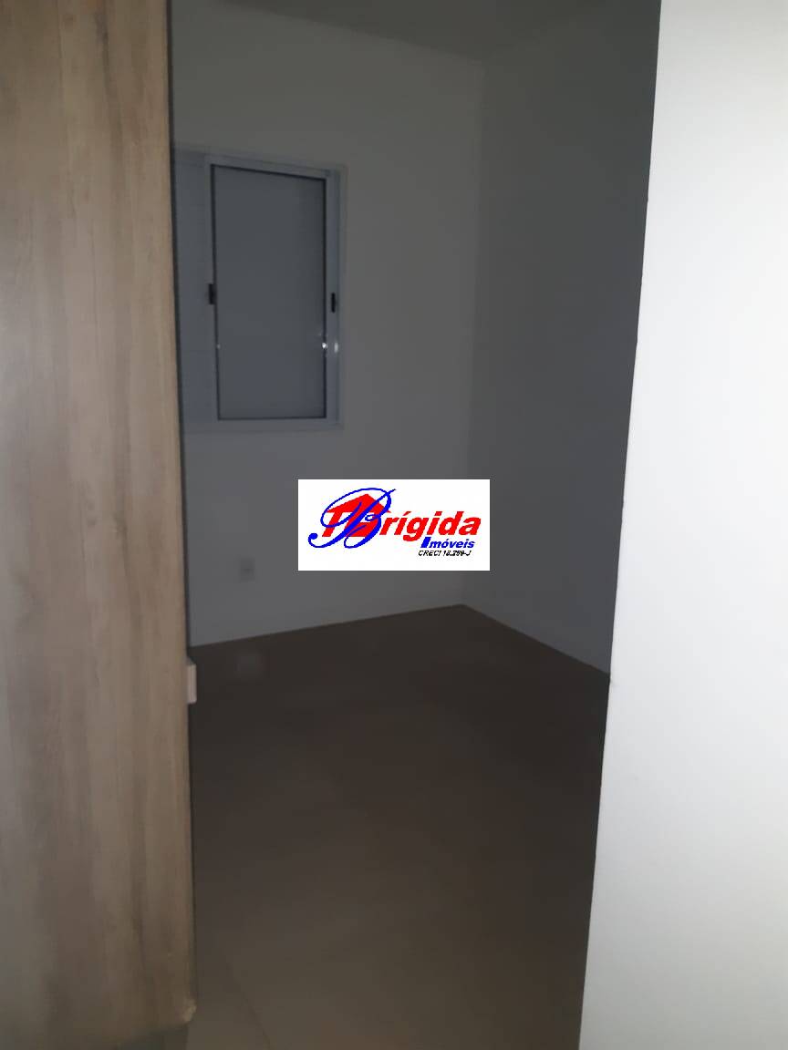 Apartamento à venda com 2 quartos, 45m² - Foto 4