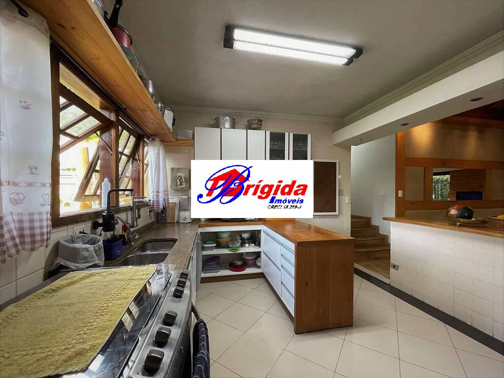 Casa de Condomínio à venda com 4 quartos, 220m² - Foto 19