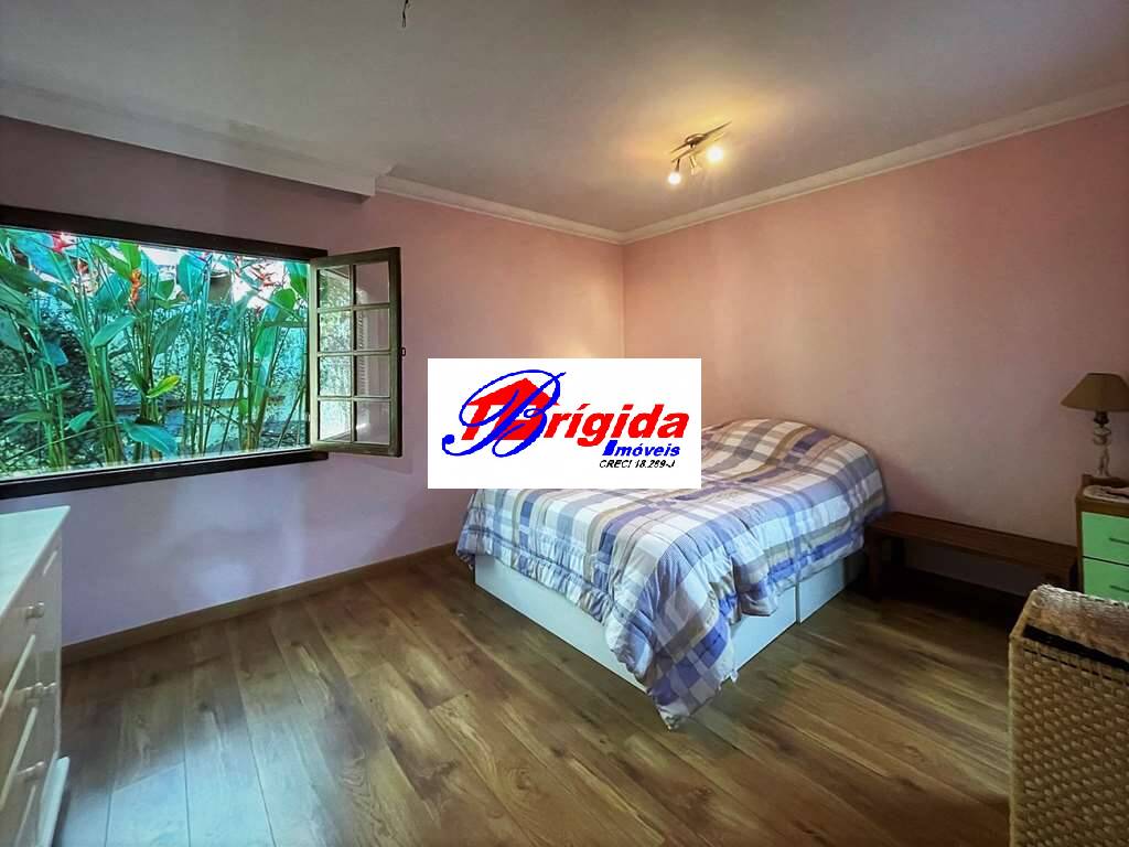 Casa de Condomínio à venda com 4 quartos, 220m² - Foto 27