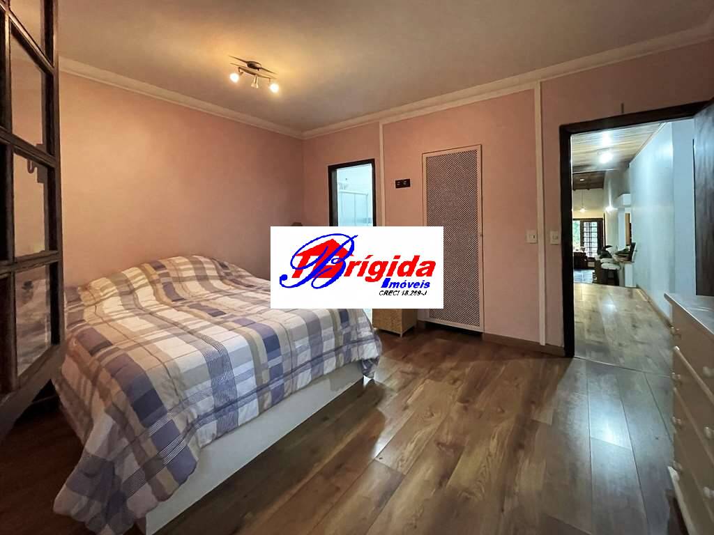 Casa de Condomínio à venda com 4 quartos, 220m² - Foto 26