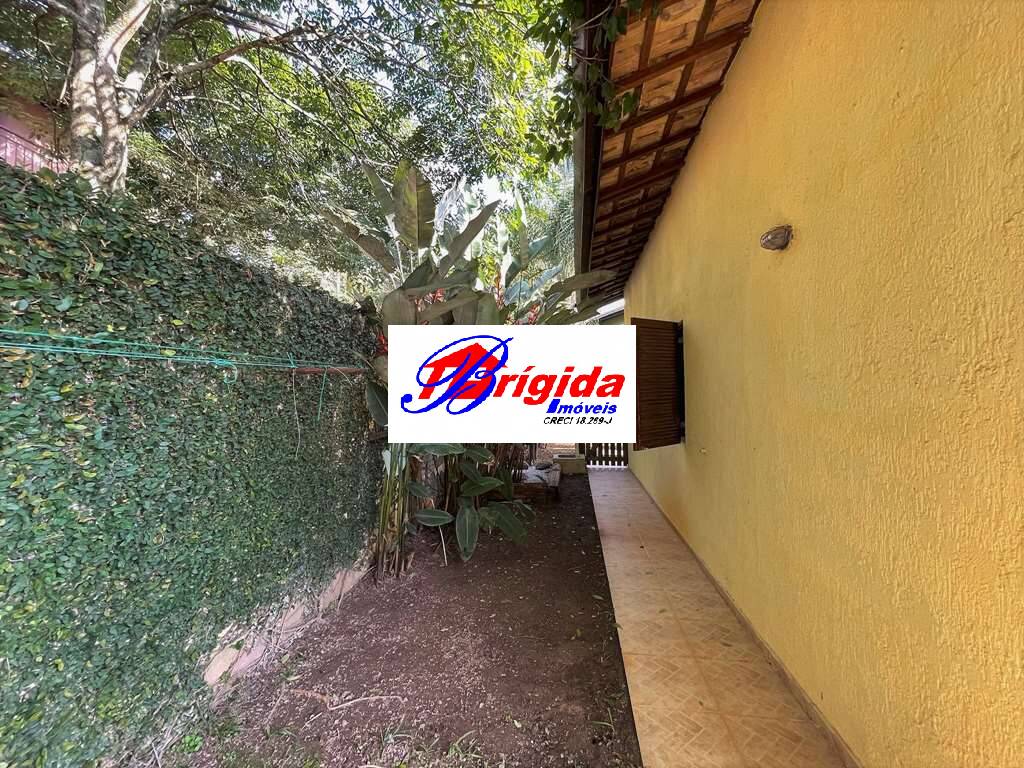 Casa de Condomínio à venda com 4 quartos, 220m² - Foto 36