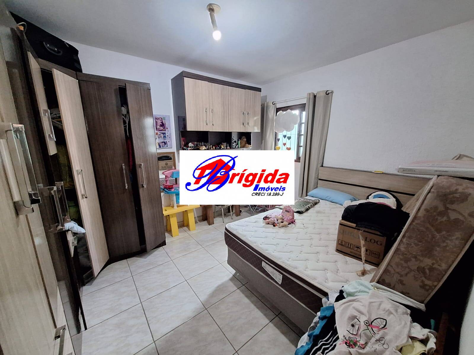 Casa de Condomínio à venda com 5 quartos, 300m² - Foto 4