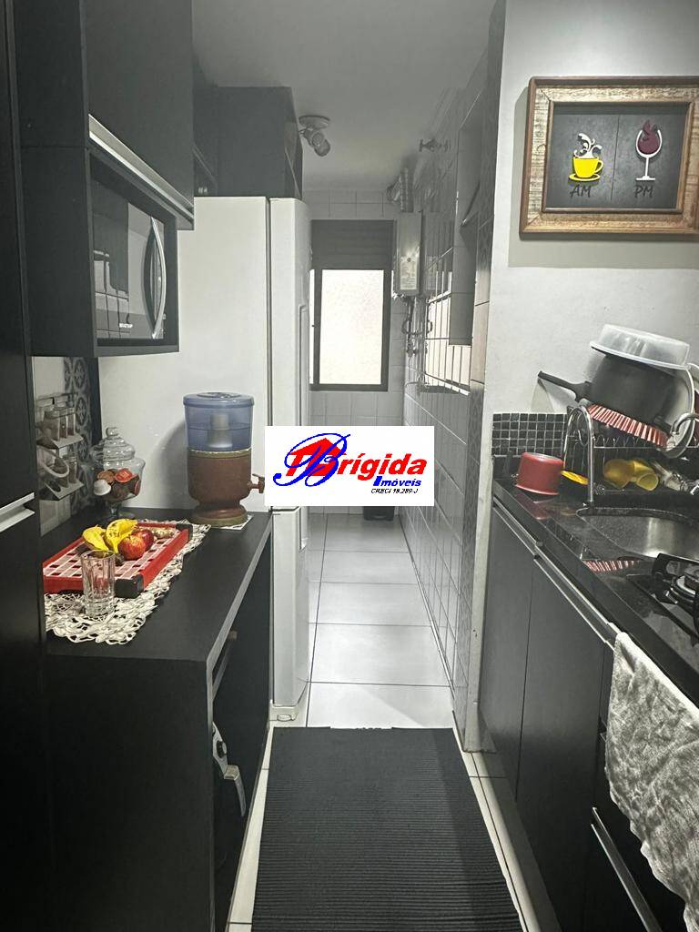 Apartamento à venda com 3 quartos, 70m² - Foto 7