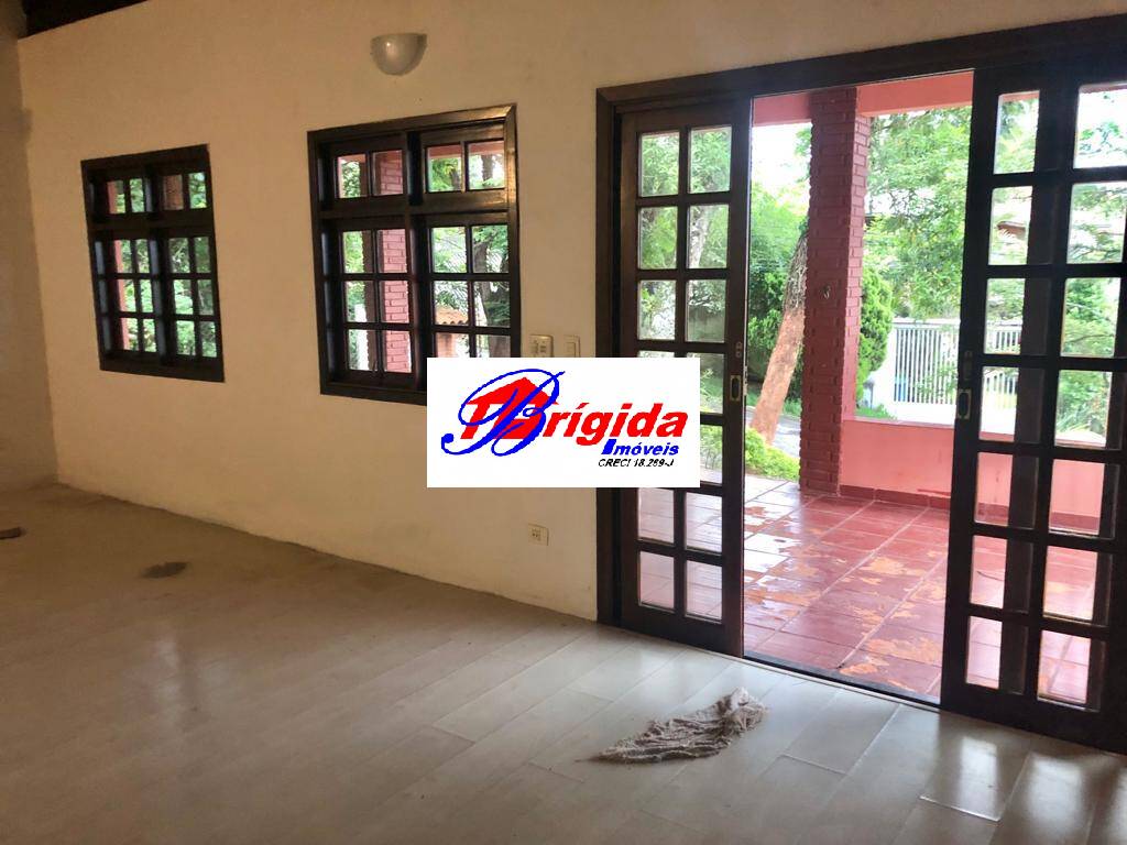 Casa de Condomínio para alugar com 3 quartos, 200m² - Foto 15