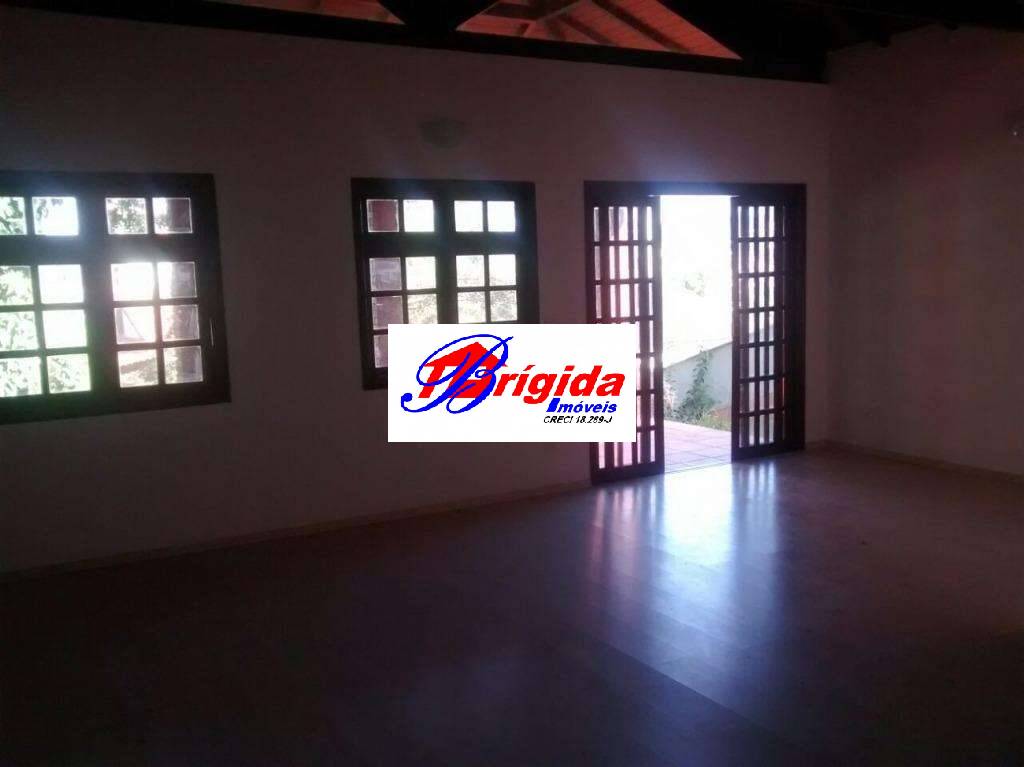 Casa de Condomínio para alugar com 3 quartos, 200m² - Foto 17