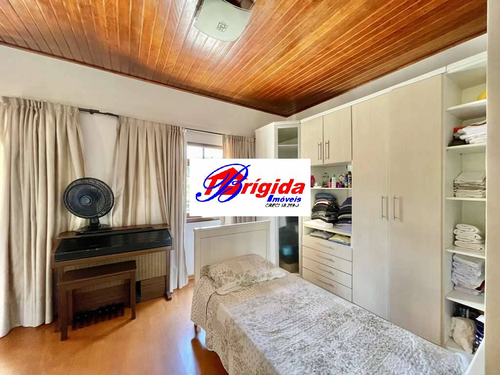 Casa de Condomínio à venda com 3 quartos, 215m² - Foto 20