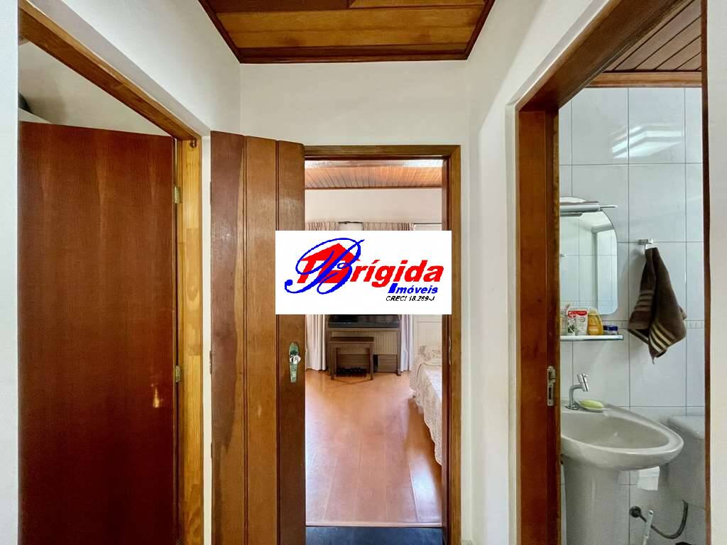 Casa de Condomínio à venda com 3 quartos, 215m² - Foto 35