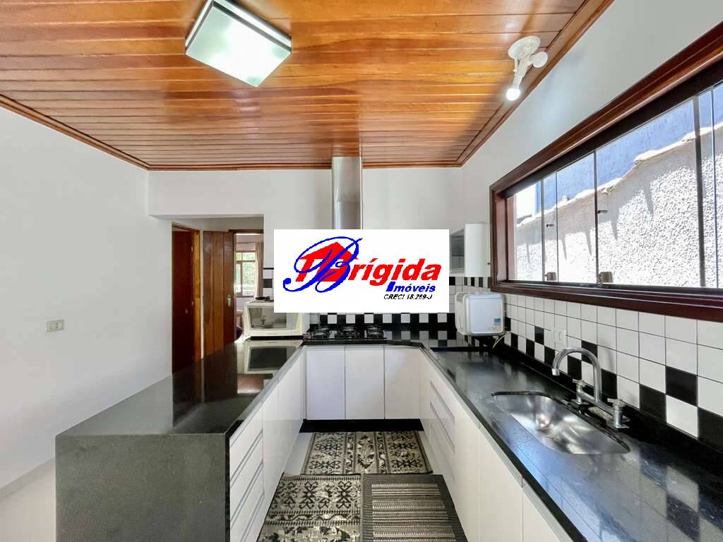 Casa de Condomínio à venda com 3 quartos, 215m² - Foto 32