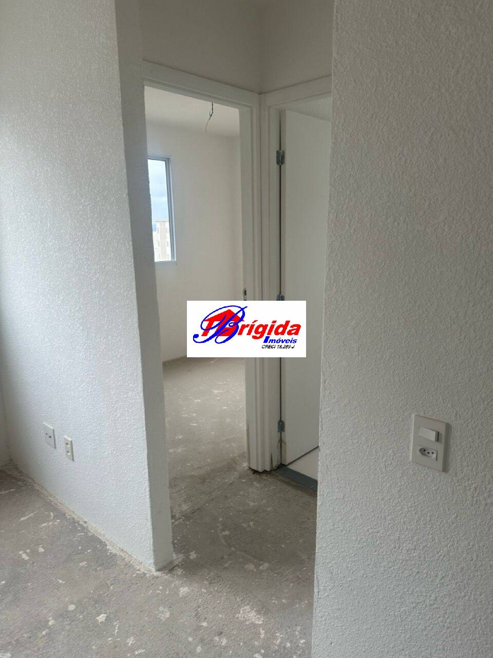 Apartamento à venda com 2 quartos, 40m² - Foto 9