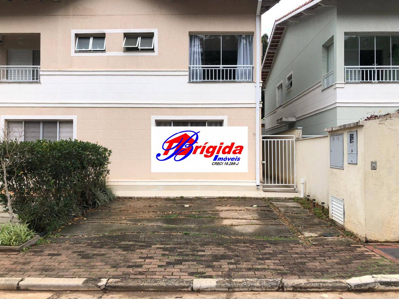 Casa de Condomínio à venda com 3 quartos, 112m² - Foto 1