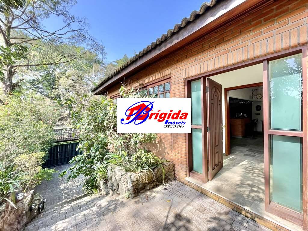 Casa à venda e aluguel com 5 quartos, 923m² - Foto 4