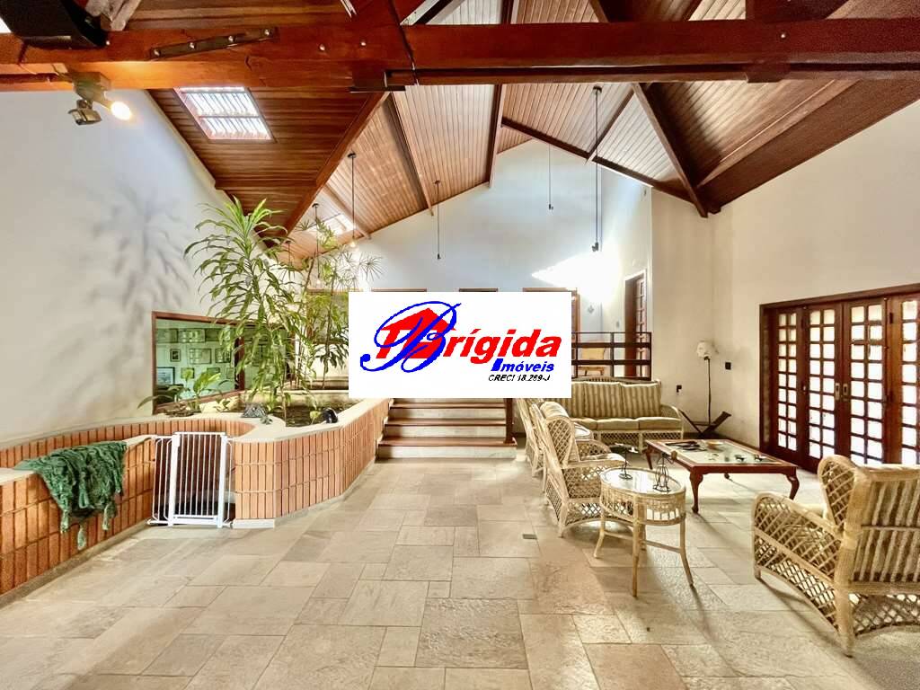 Casa à venda e aluguel com 5 quartos, 923m² - Foto 10