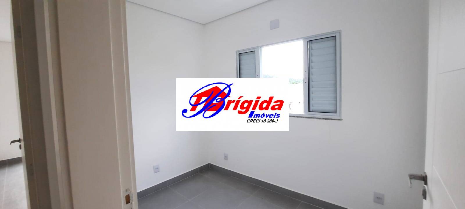 Casa à venda com 3 quartos, 100m² - Foto 7