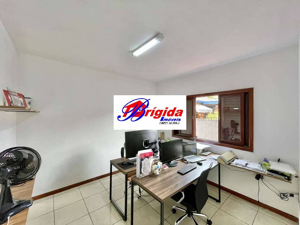 Casa de Condomínio à venda com 4 quartos, 350m² - Foto 19